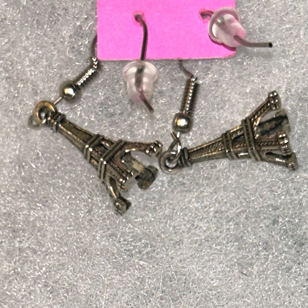 NWT buster punch  / gallery dept artist / luxury earrings hypoallergenic - Picture 4 of 4